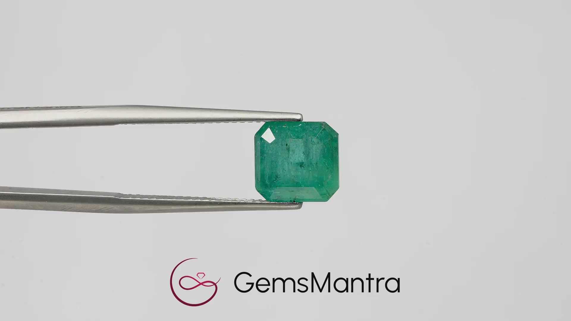Emerald (Panna) – 4.25 Carat / 4.7 Ratti [GM03755]