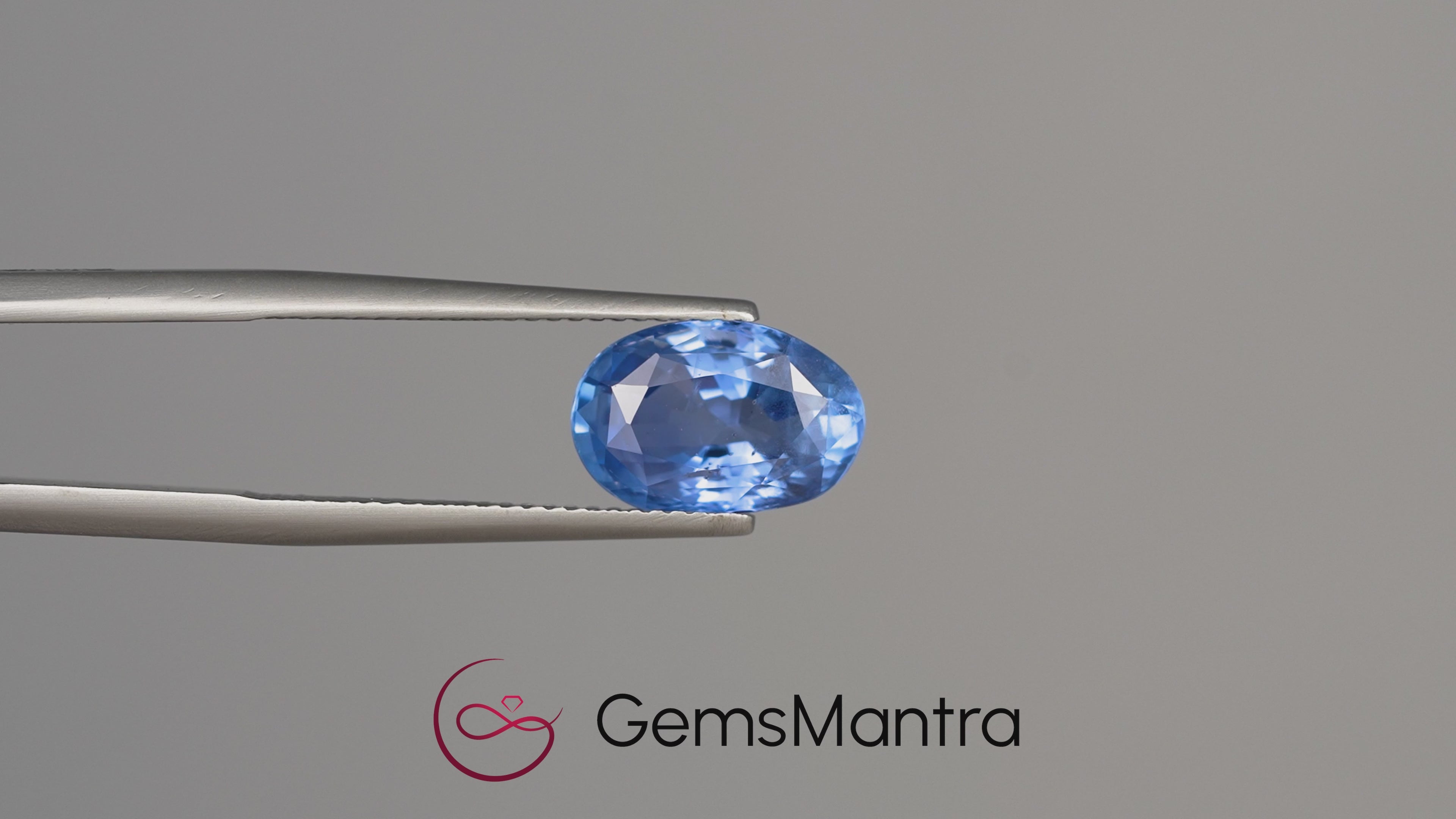 Blue Sapphire - 4.76 Carats
