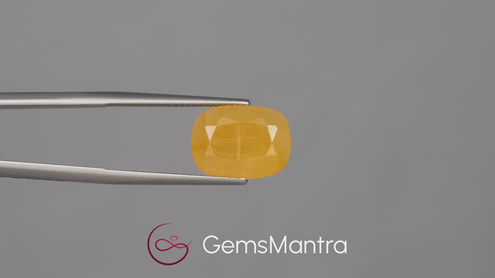 Yellow Sapphire (Pukhraj) – 7.38 Carat / 8.1 Ratti [GM09996]