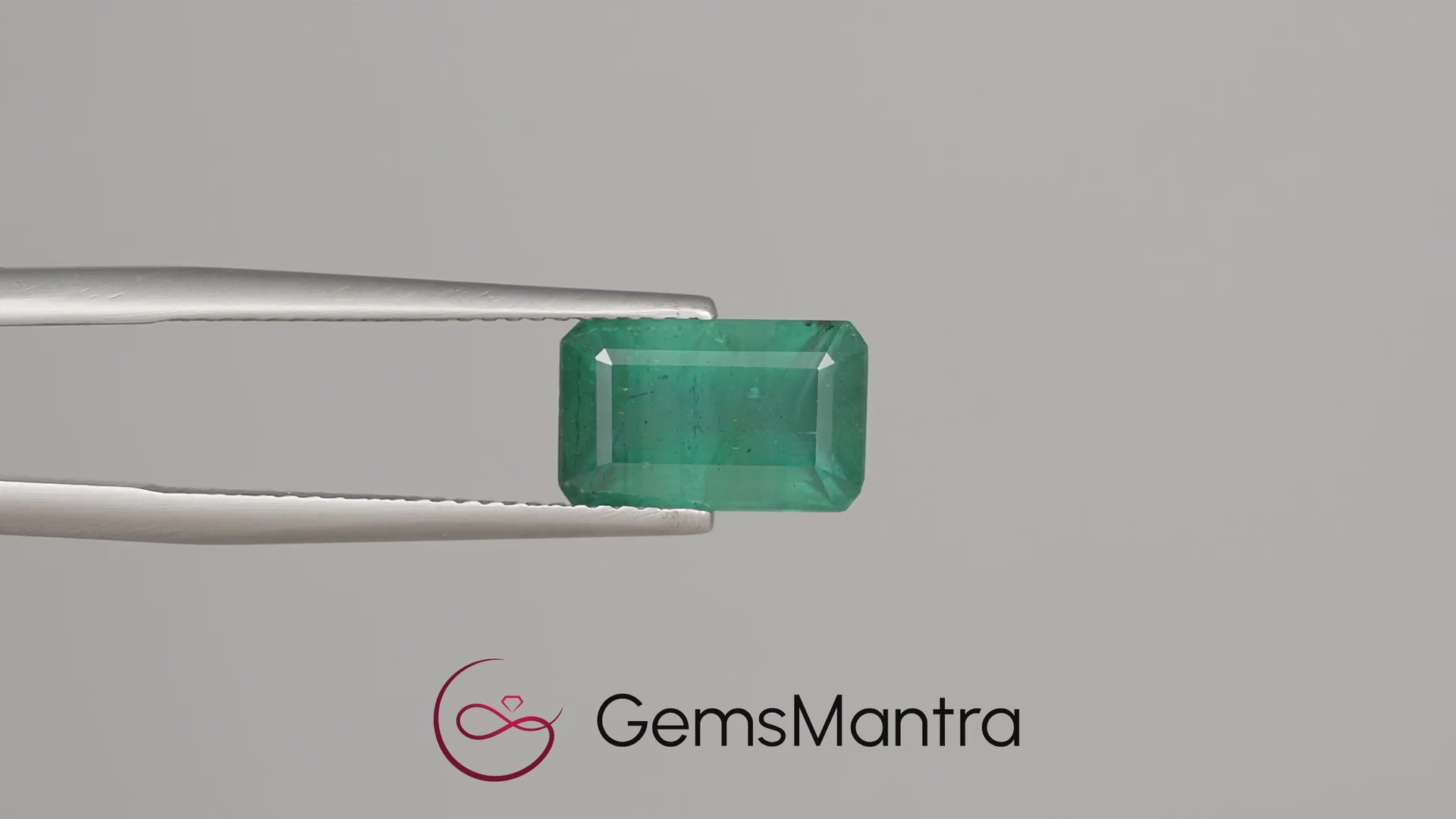 Emerald (Panna) - 3.77 Carats