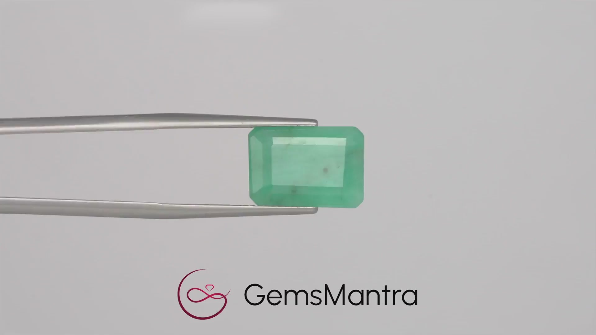 Emerald (Panna) – 6.27 Carat / 6.9 Ratti [GM02860]