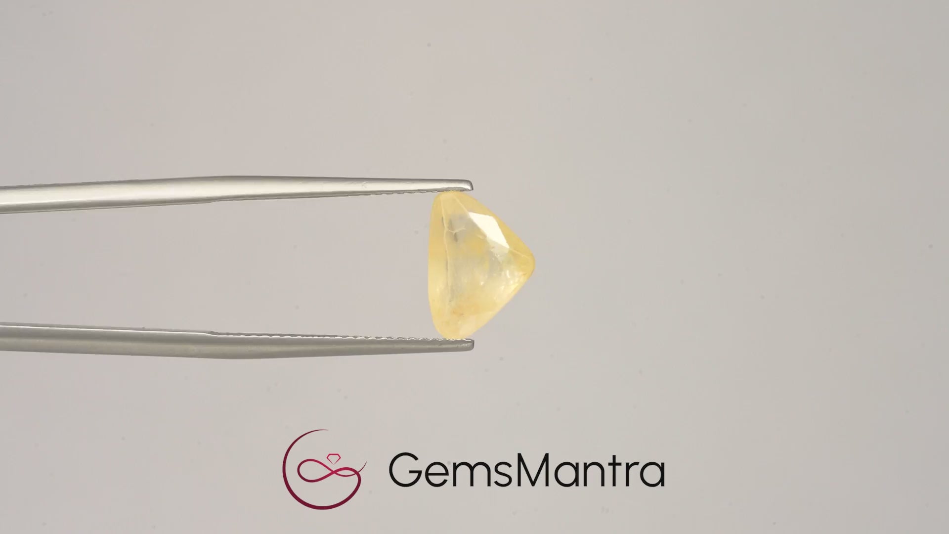 Yellow Sapphire (Pukhraj) – 3.41 Carat / 3.8 Ratti [GM03277]